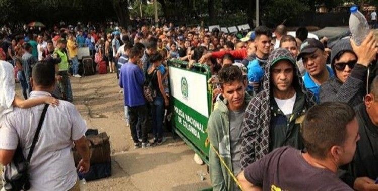 2,3 milyon Venezuelalı göç etti