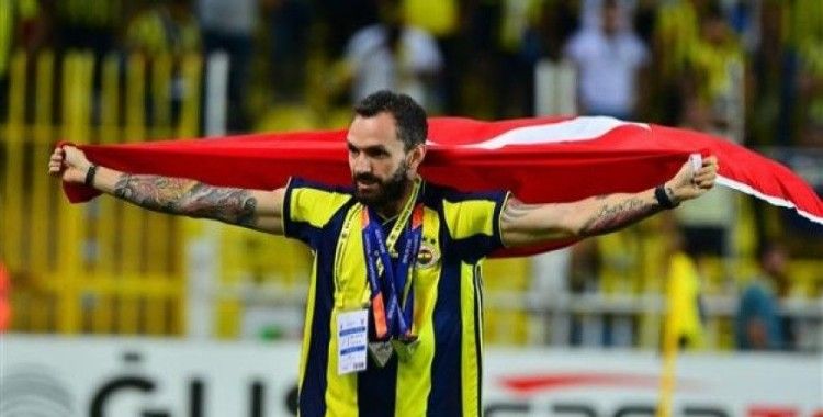Fenerbahçe’de Ramil Guliyev'e plaket verildi