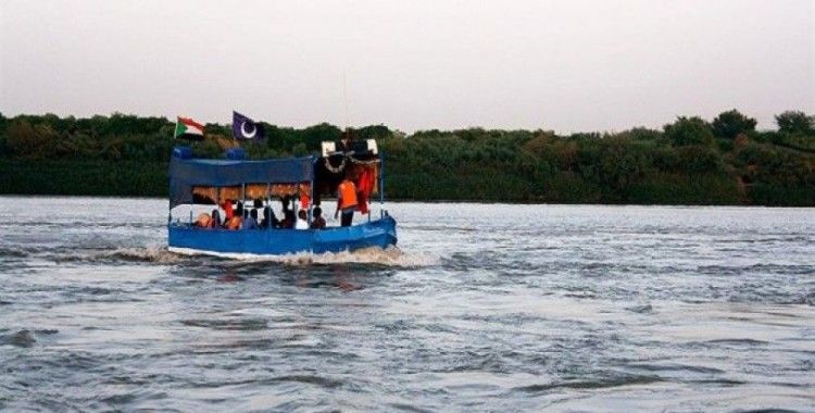Nil Nehri'nde öğrencileri taşıyan tekne battı, 23 ölü