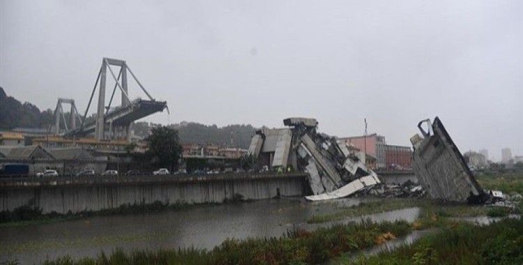 İtalya'da bir kısmı çöken köprü yıkılacak