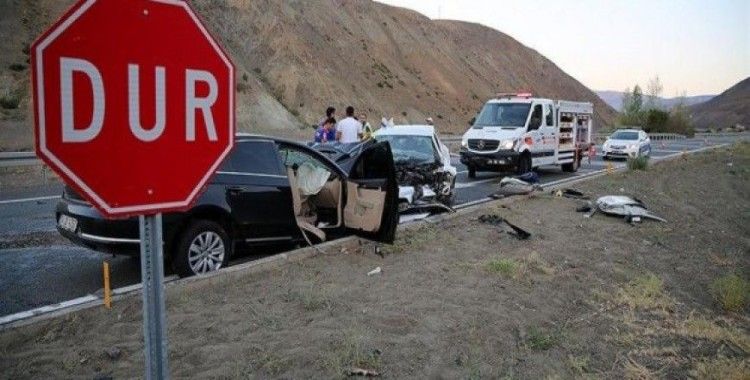 Bayram tatilinde trafik kazalarının acı bilançosu, 142 ölü, 859 yaralı