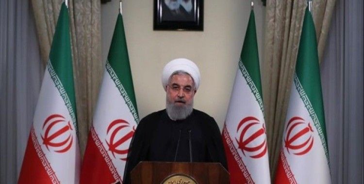 Ruhani'den yaptırımlara rağmen petrol ihracına devam vurgusu