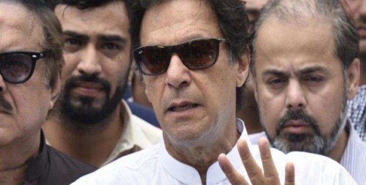 Pakistan Başbakanından gurbetçilere 'bağış' çağrısı