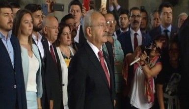CHP Anıtkabir'i ziyaret etti