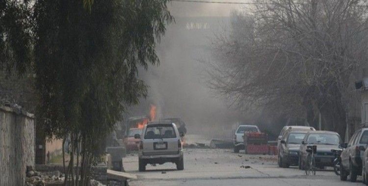 Afganistan'da intihar saldırısı, 32 ölü, 128 yaralı
