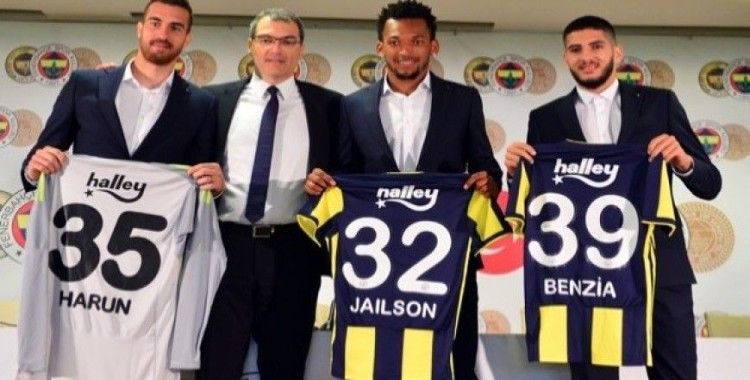 Fenerbahçe'de yeni transferler için tören düzenlendi