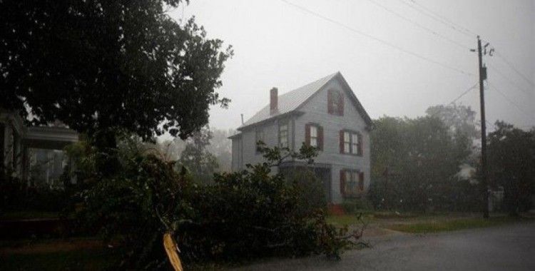 ​Florence kasırgasının vurduğu Kuzey Carolina felaket bölgesi ilan edildi