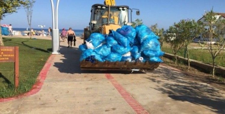 Kocaeli sahillerinde 945 ton çöp toplandı
