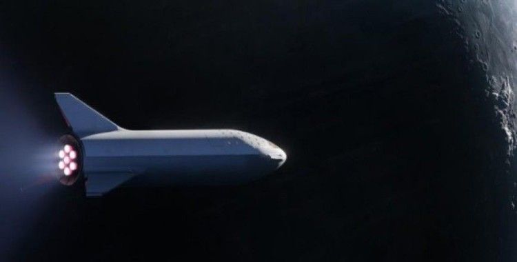 SpaceX Ay'a Japon milyarderi götürecek