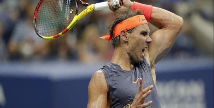 Nadal Çin'deki turnuvalardan çekildi