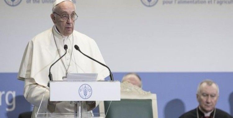 Papa'dan 'yabancı nefretinin geri döndüğü' uyarısı