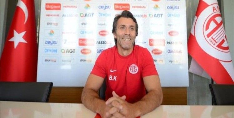 Antalyaspor teknik direktörü Korkmaz, Sivasspor maçını kazanırsak daha iyi olacağız