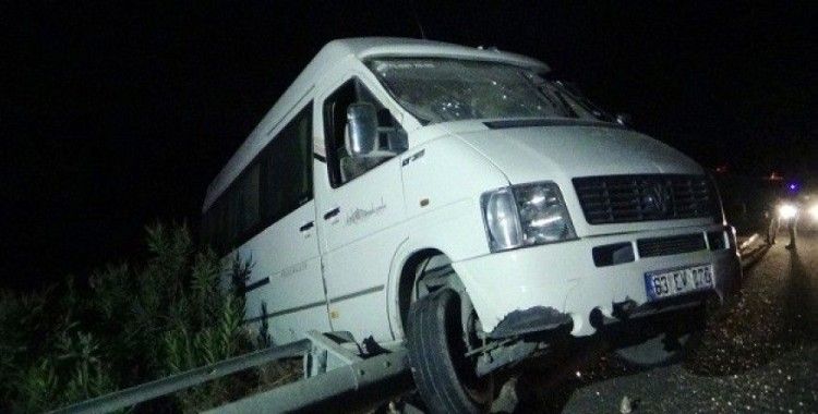 Gaziantep'te tarım işçilerini taşıyan minibüs devrildi, 15 yaralı
