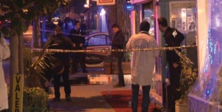 Kadıköy’de gece kulübünde silahlı kavga, 1 yaralı