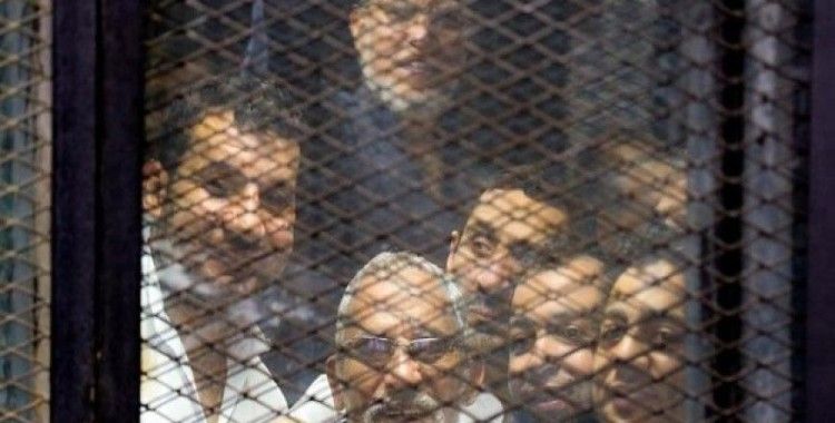 ​Mısır'da darbe karşıtlarına yine idam ve müebbet