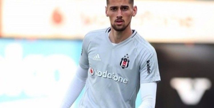 Beşiktaş'ın genç futbolcusu ameliyat edildi