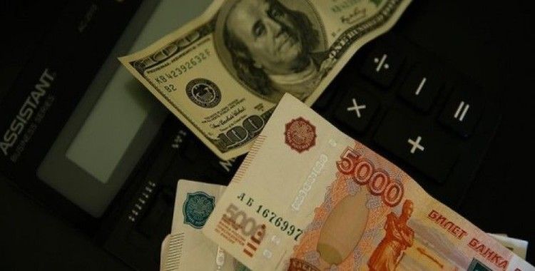 Rusya ekonomisini 'dolarsızlaştırmak' istiyor