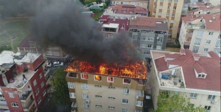 ​İstanbul Halkalı'da yangın