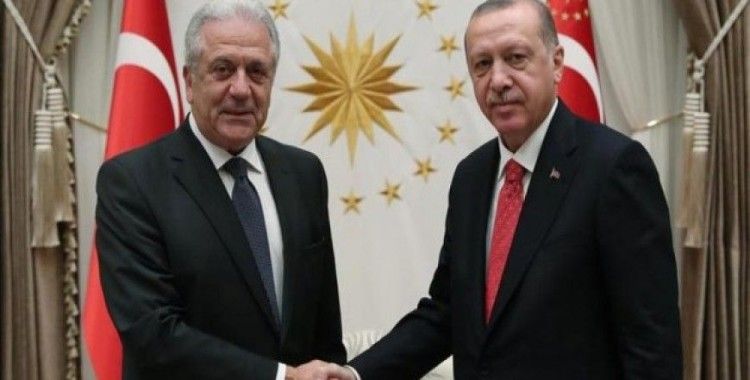 ​Cumhurbaşkanı Erdoğan, Avramopoulos'u kabul etti