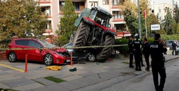 Ankara'da traktörle araçlara çarpan kişi tutuklandı