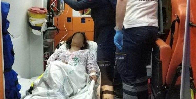 ​16 yaşındaki Iraklı kız kendini bıçakladı