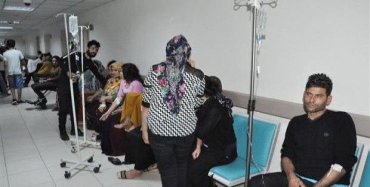 ​Seyhan'da yemekten zehirlenen 65 işçi hastanelere kaldırıldı