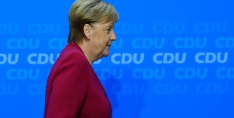 Merkel'in gelecek yıl başbakanlığı bırakacağı iddiası