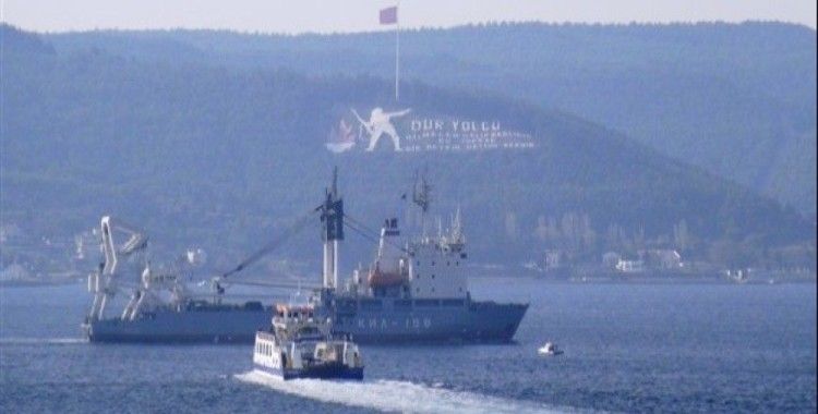 Rus askeri kurtarma gemisi boğazdan geçti