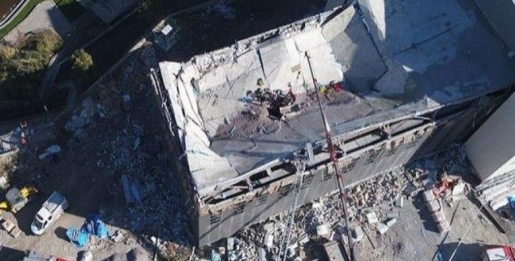 Kayseri'de inşaat halindeki kongre binasının çatısı çöktü