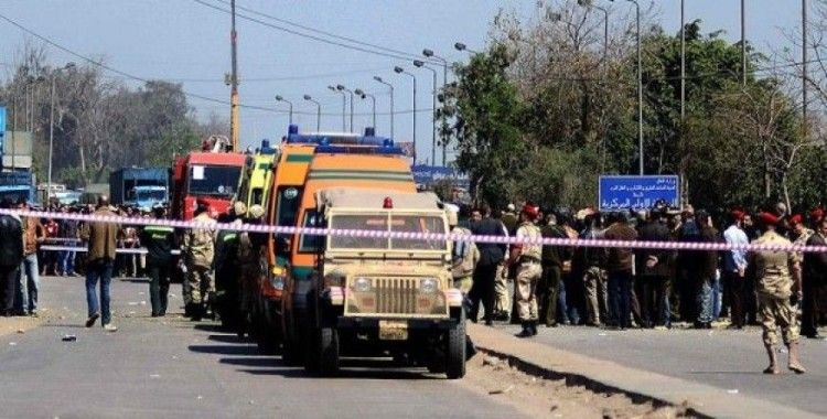 Mısır'da Hristiyanları taşıyan otobüse silahlı saldırı