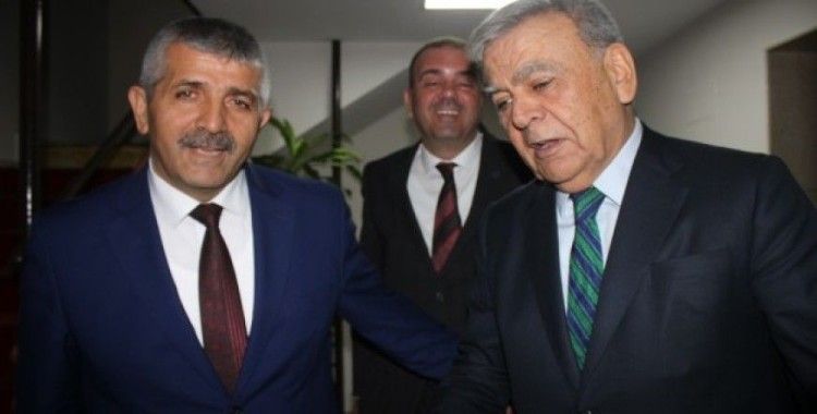 Aziz Kocaoğlu'ndan MHP İl Başkanı'na ziyaret