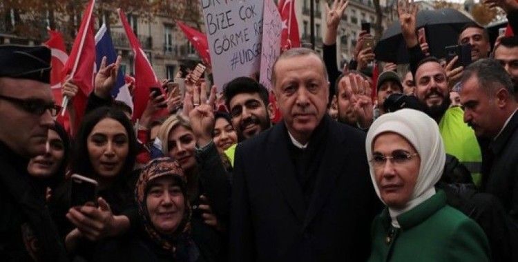 Cumhurbaşkanı Erdoğan'a Paris'te sevgi gösterisi