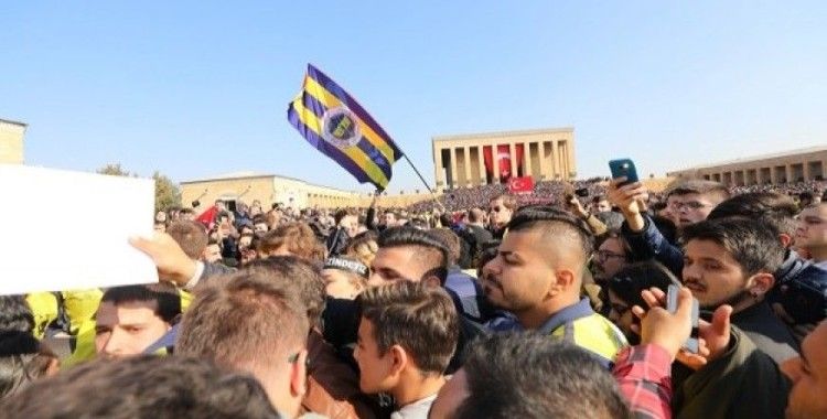 Fenerbahçeliler, Anıtkabir'e akın etti