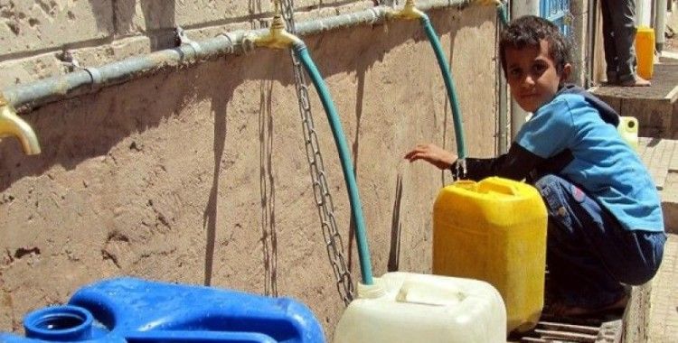  Yemen'de 8 milyondan fazla çocuk sudan mahrum