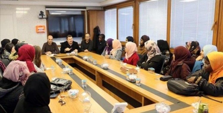Yetim gençler üniversite eğitimi için Türkiye'de
