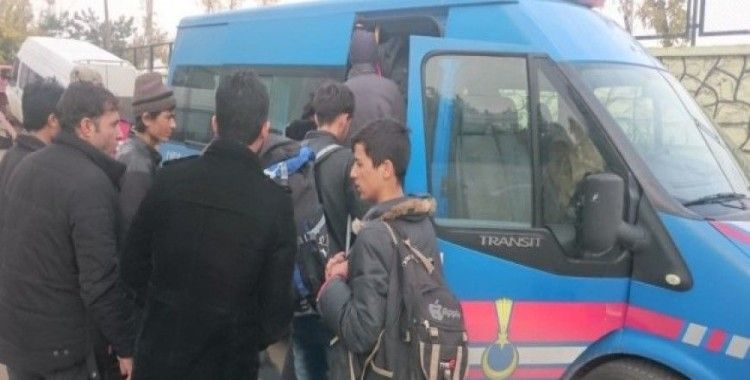 Malatya'da 33 göçmen yakalandı