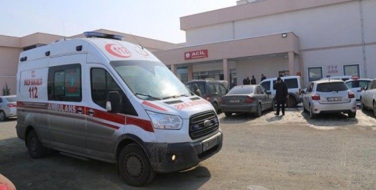 Iğdır'da sınır karakoluna roketli saldırı, 1 asker yaralı