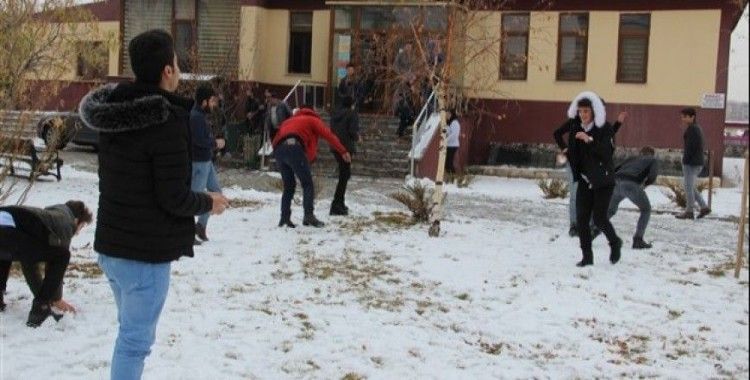 Erzurum'da kar yağışı ve soğuk hava