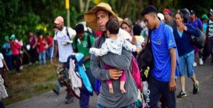 ABD-Meksika sınırına ulaşan göçmen sayısı 7 bini geçti