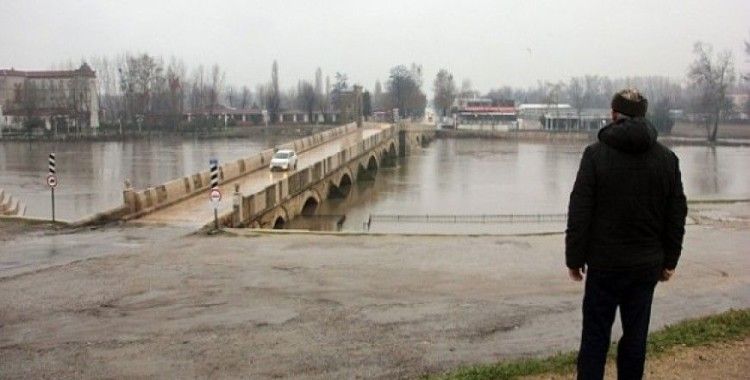 Edirne'de sel, 1 kişi kayıp