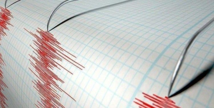Ege Denizi'nde üç ayrı deprem