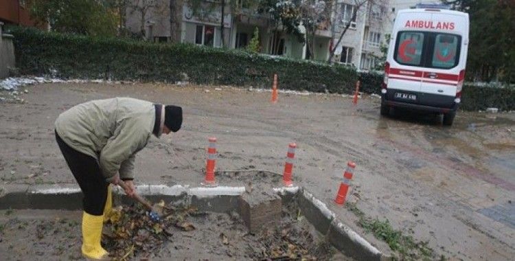 Edirne'de selin ardından temizlik çalışmaları başladı