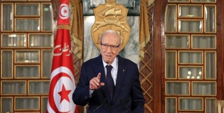 Tunus'ta Cumhurbaşkanı ile Nahda arasındaki gerilim tırmanıyor