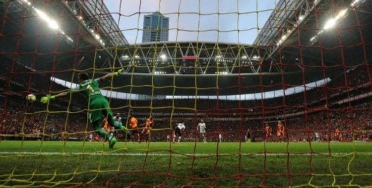 Galatasaray derbide Beşiktaş'a konuk olacak