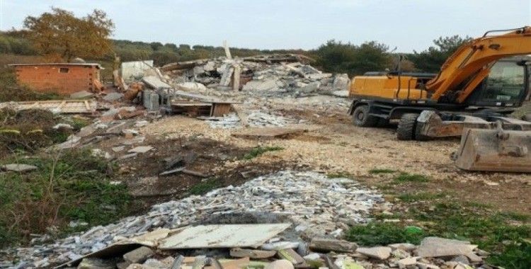 Nilüferköy'de kaçak inşaat yıkıldı
