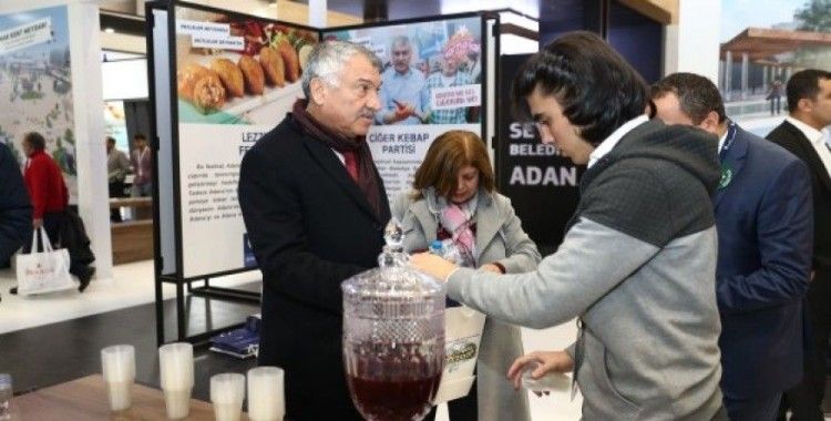 Seyhan Belediyesi, İzmir'de Adana'yı tanıttı