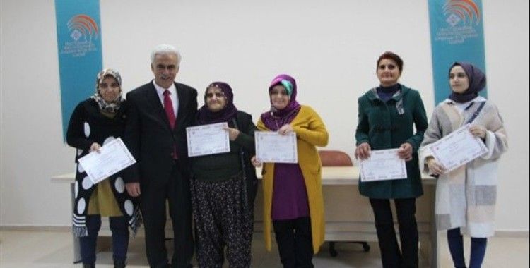 Elazığ'da 42 yetiştiriciye sertifika verildi