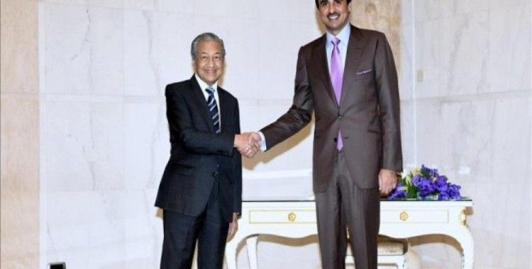 Katar Emiri Malezya Başbakanı ile görüştü