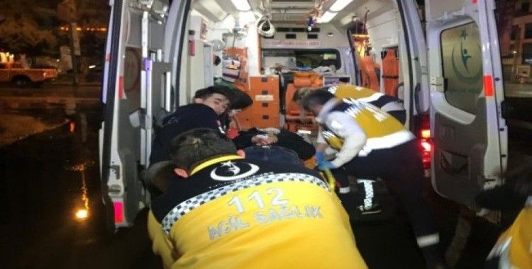Beyoğlu'nda trafik kazası, 2 yaralı