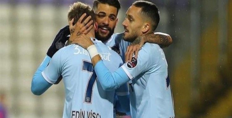 ​Medipol Başakşehir 3 puanı tek golle aldı